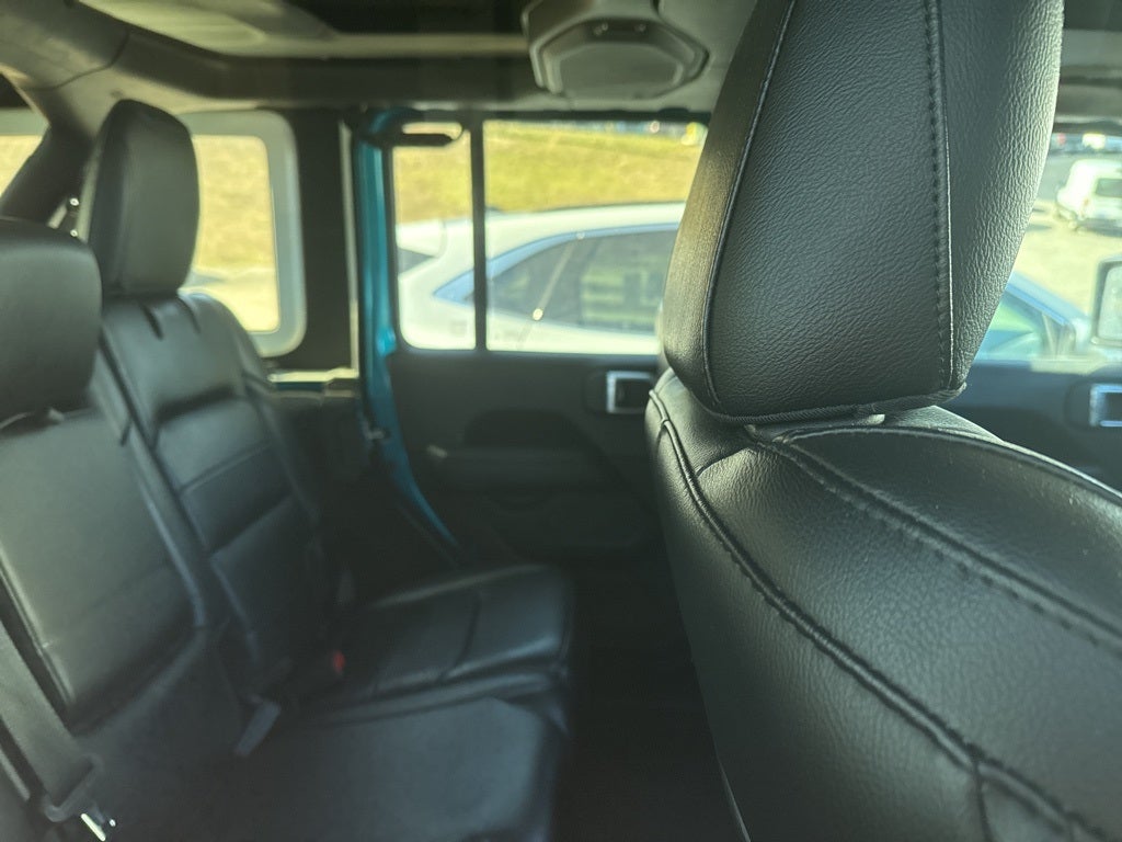 2020 Jeep Wrangler Unlimited Sahara Altitude 4X4