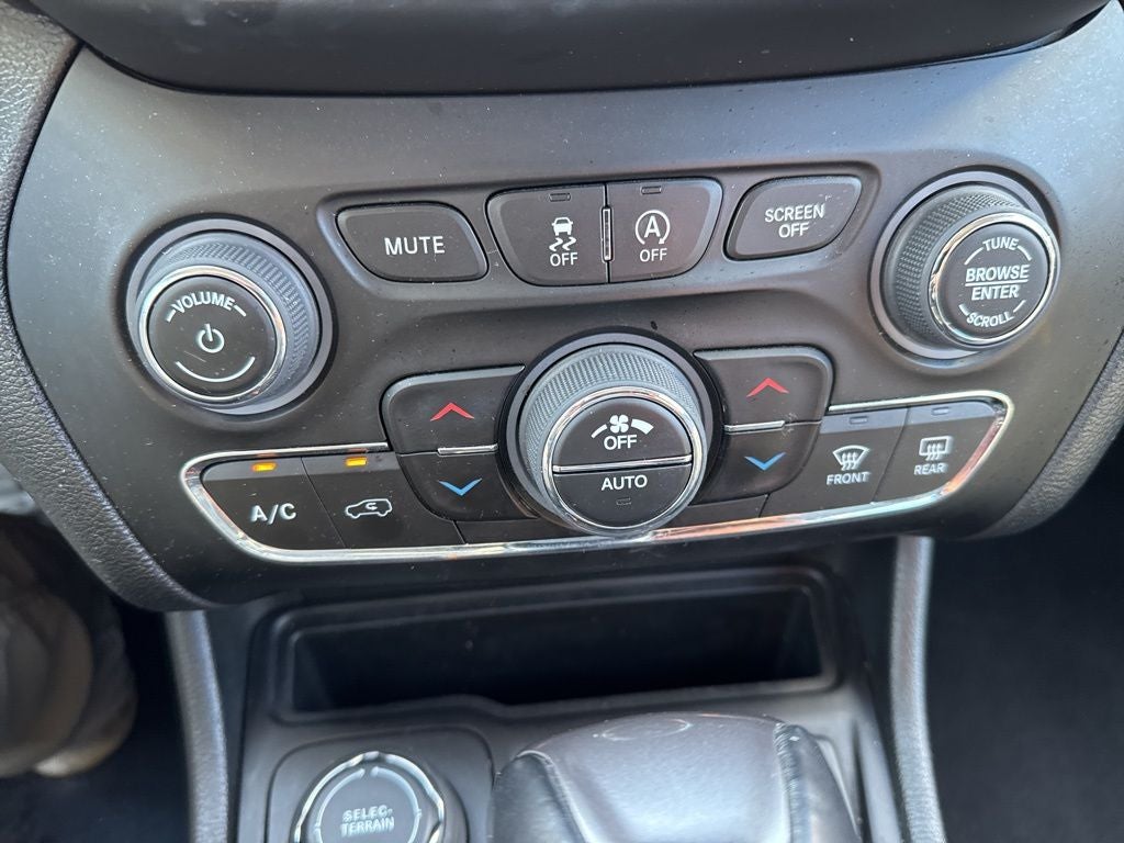 2023 Jeep Cherokee Altitude Lux 4x4