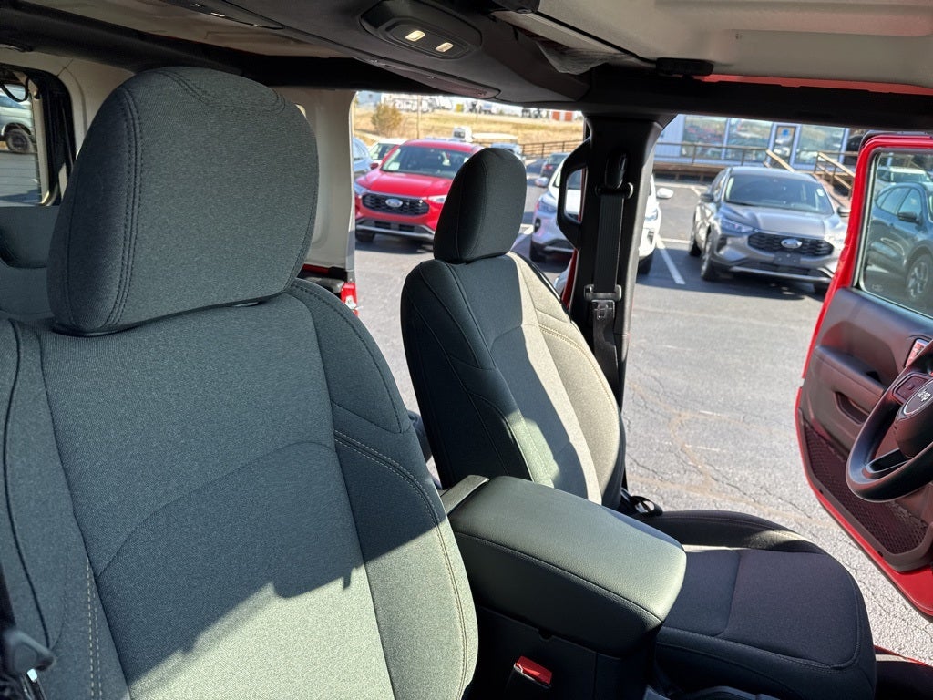 2025 Jeep Wrangler 4-Door Sport 4x4