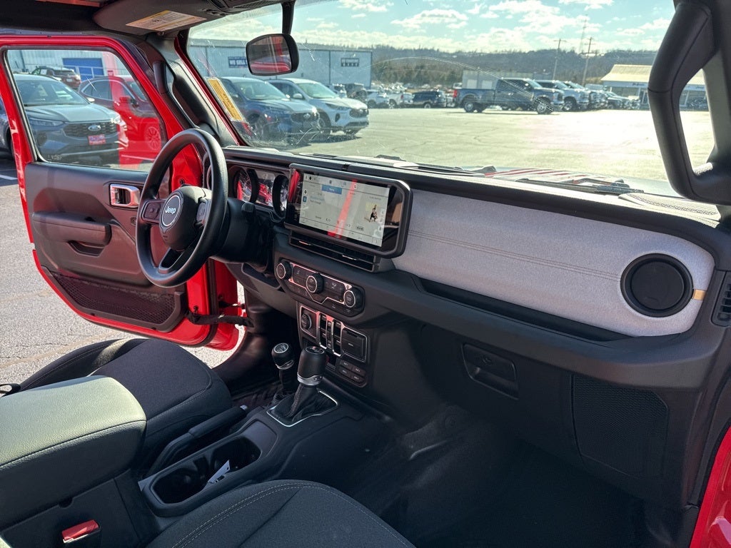 2025 Jeep Wrangler 4-Door Sport 4x4