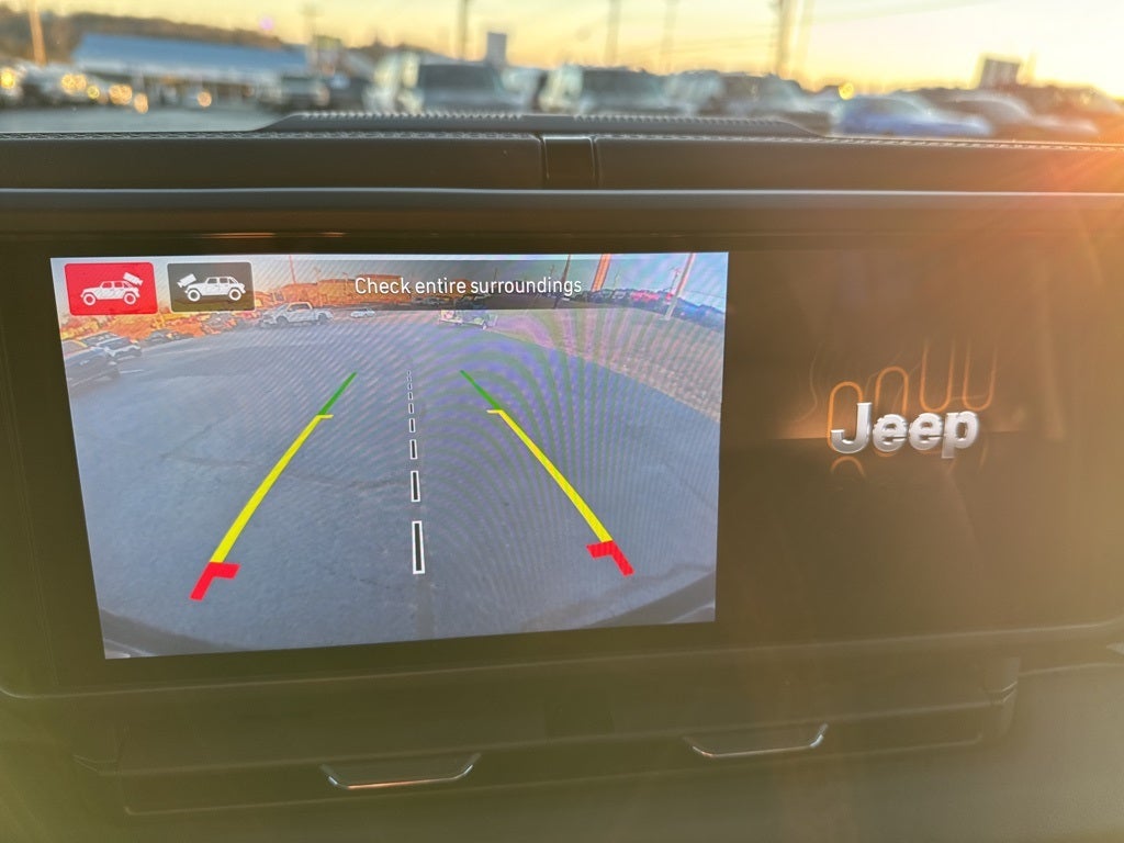 2024 Jeep Wrangler 4-Door Sahara 4x4