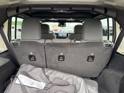 2025 Jeep Wrangler 4-Door Rubicon 4x4