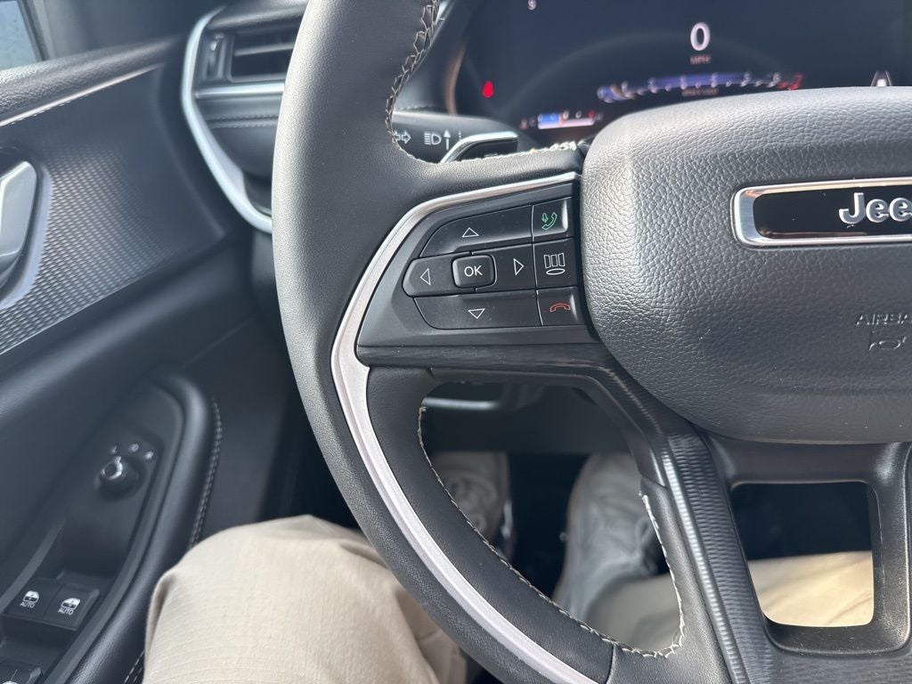 2025 Jeep Grand Cherokee Altitude 4x4
