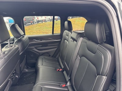 2025 Jeep Grand Cherokee Limited 4x4