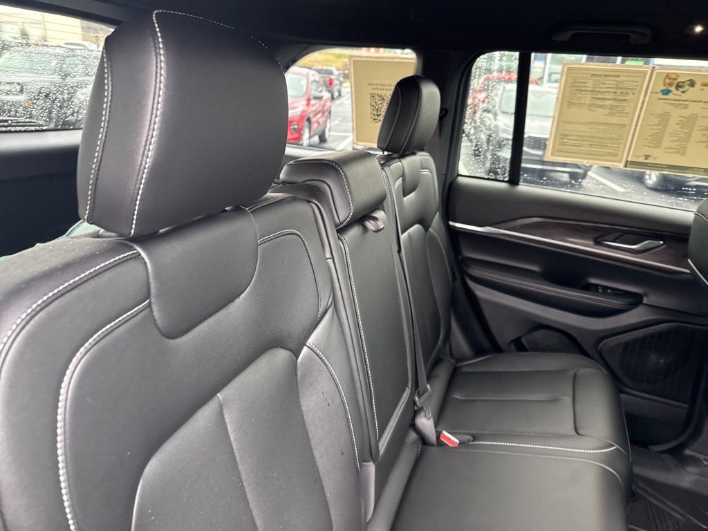 2025 Jeep Grand Cherokee Limited 4x4