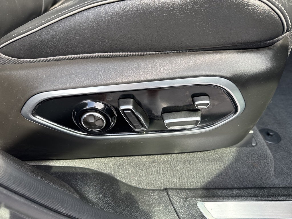 2022 Jeep Grand Cherokee Overland 4x4