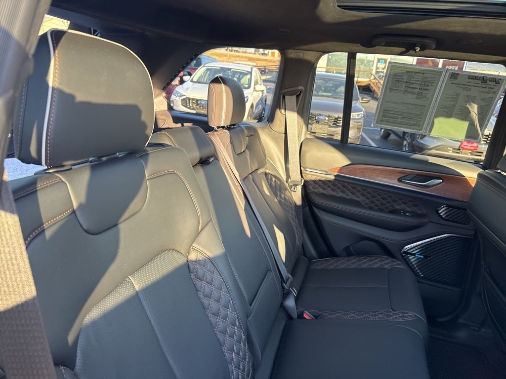 2025 Jeep Grand Cherokee Summit Reserve 4x4