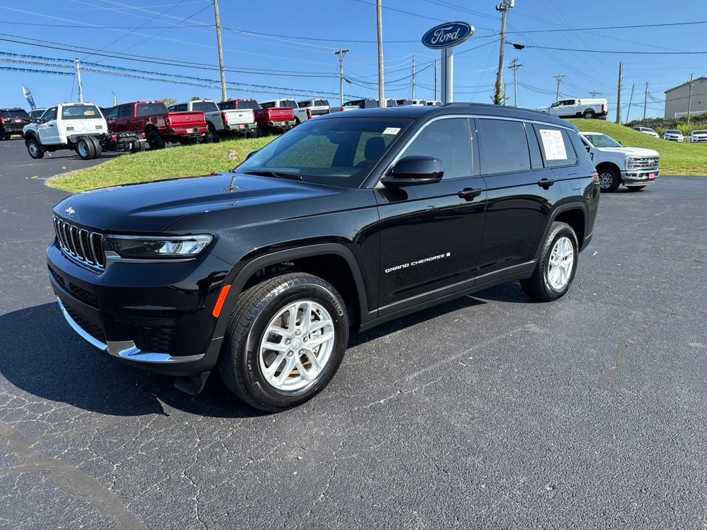 2024 Jeep Grand Cherokee L Laredo 4x2