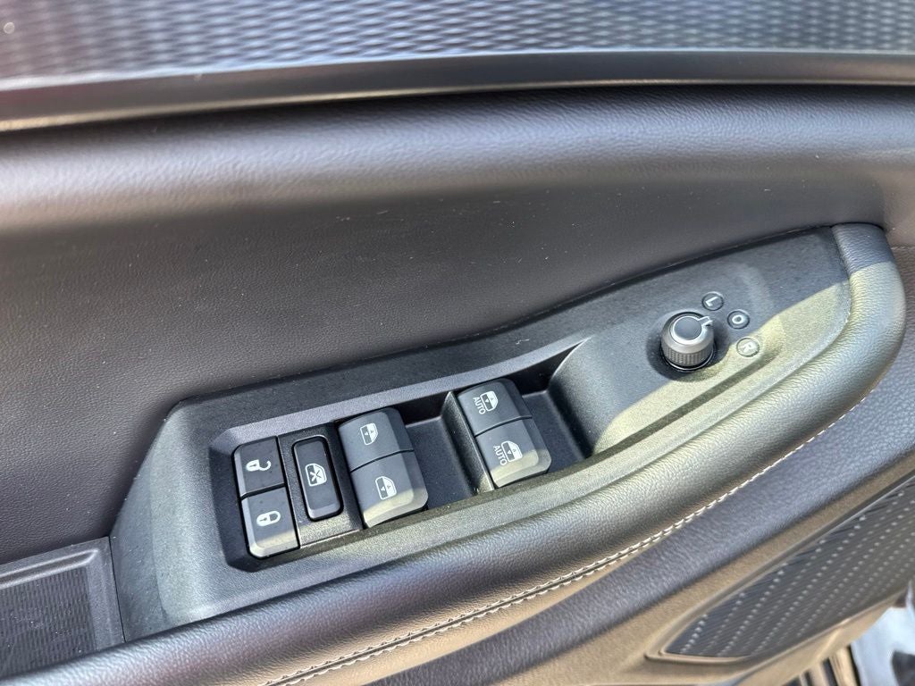 2024 Jeep Grand Cherokee L Laredo 4x2