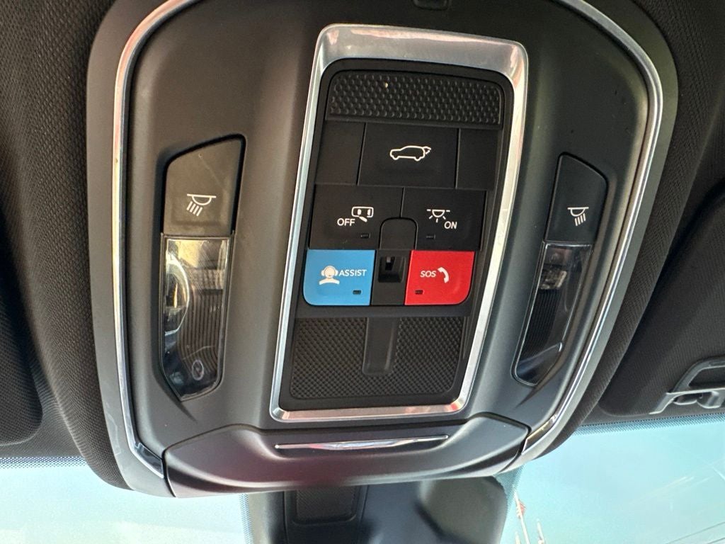 2024 Jeep Grand Cherokee L Laredo 4x2