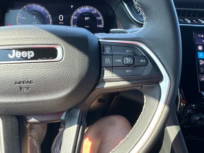2024 Jeep Grand Cherokee L Laredo 4x2
