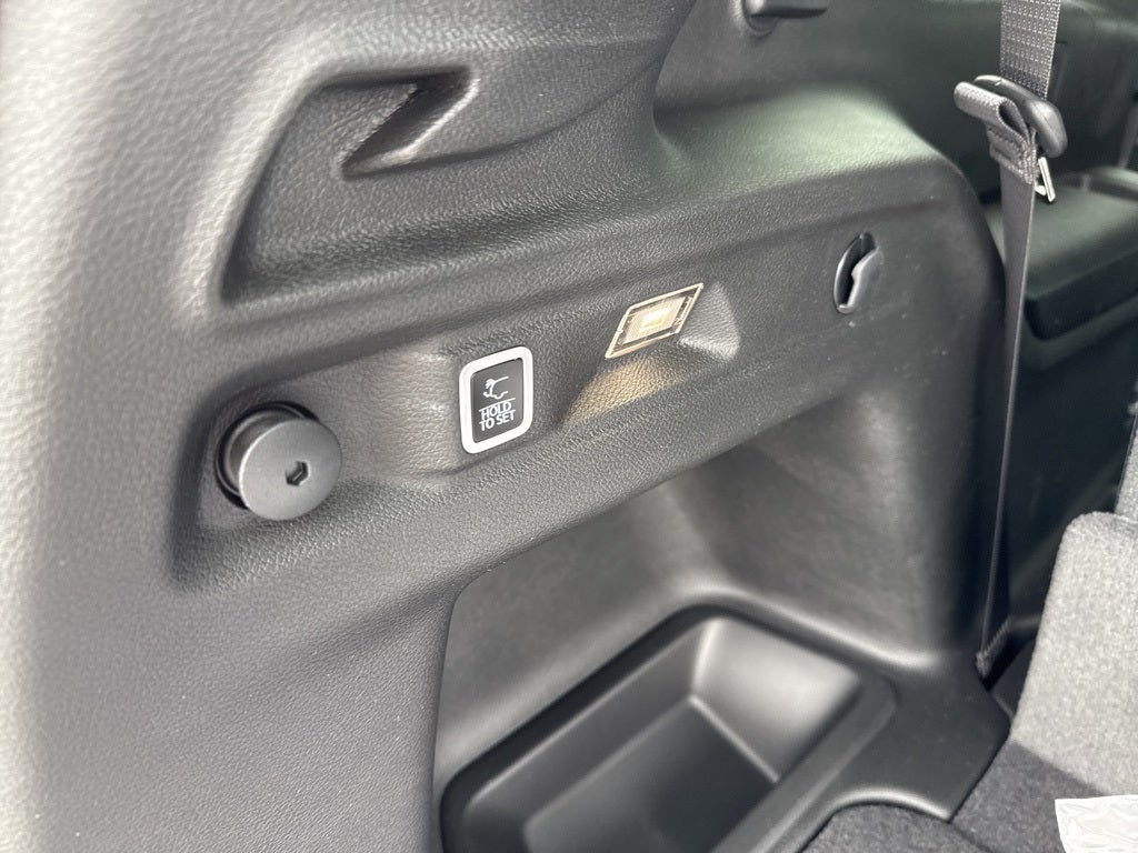 2025 Jeep Grand Cherokee L Altitude X 4x4