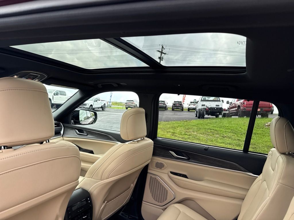 2024 Jeep Grand Cherokee L Limited 4x4