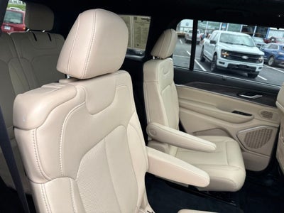 2024 Jeep Grand Cherokee L Limited 4x4
