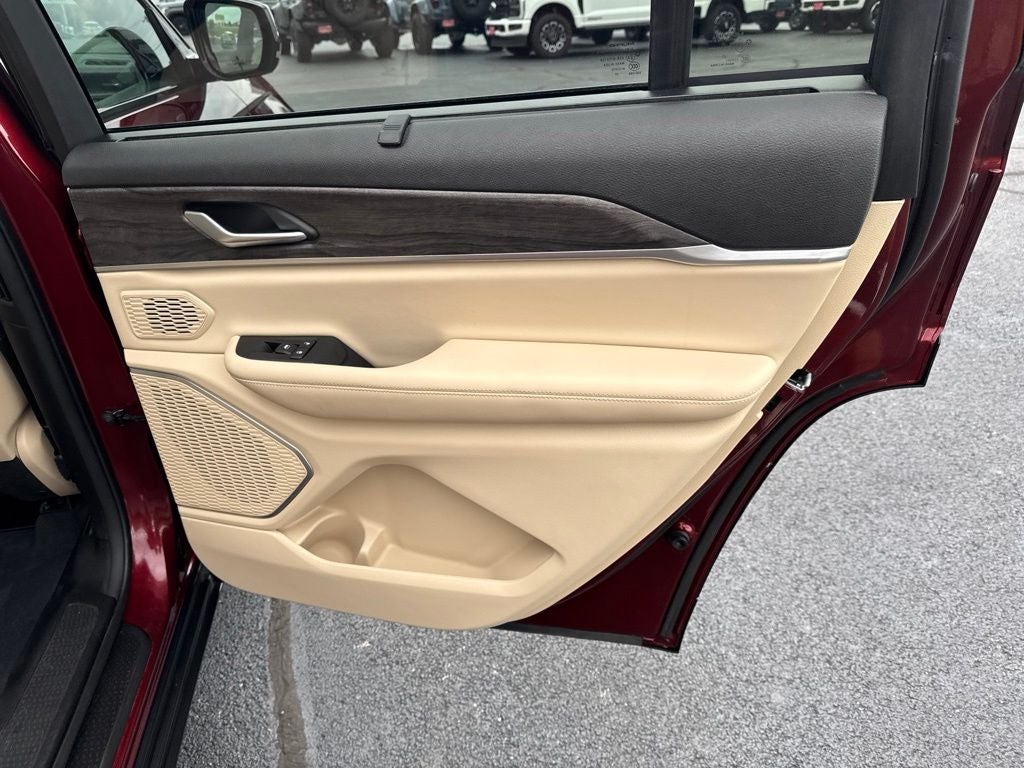 2024 Jeep Grand Cherokee L Limited 4x4