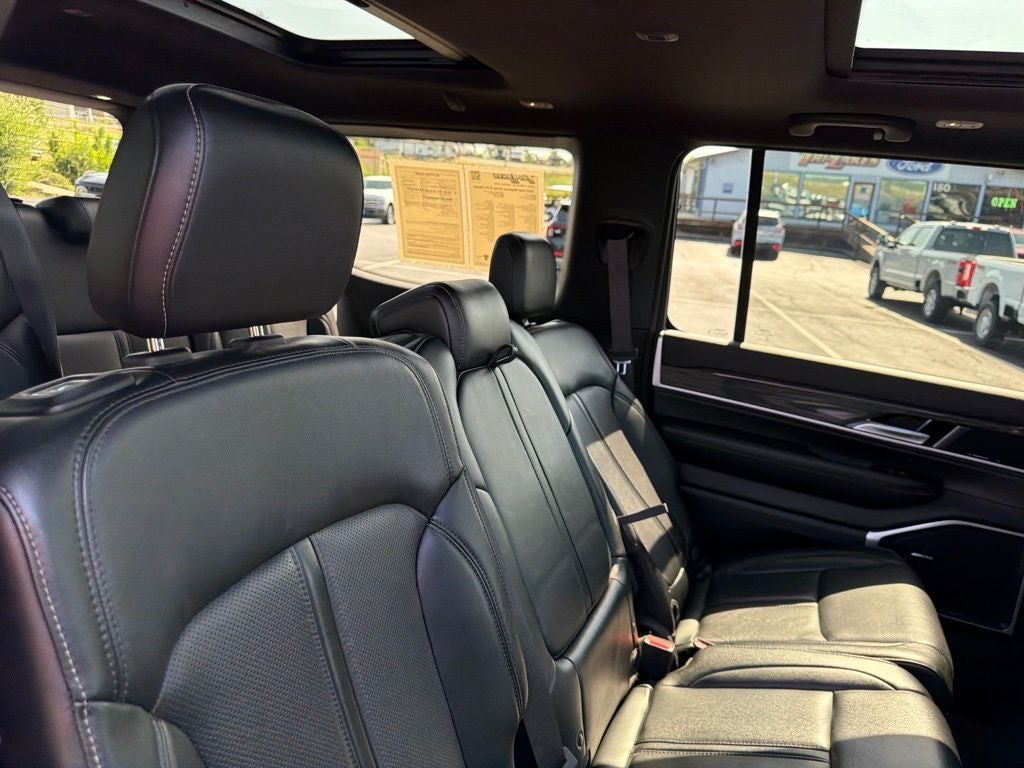 2022 Jeep Wagoneer Series II 4x4