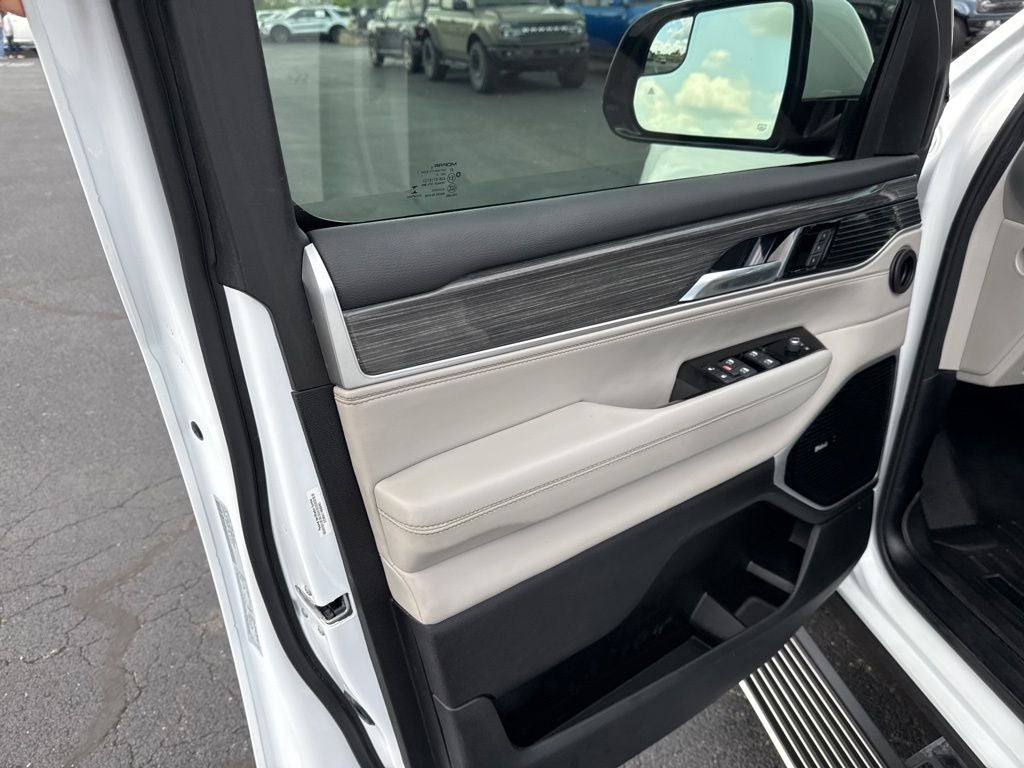 2022 Jeep Wagoneer Series III 4x4