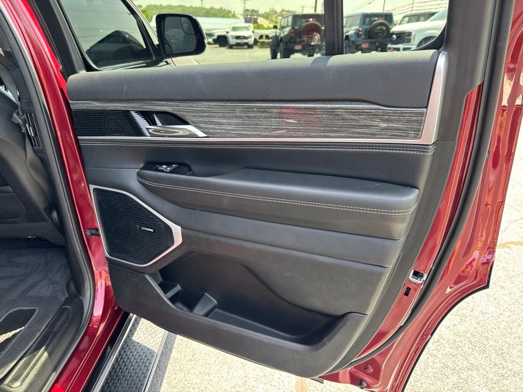 2022 Jeep Wagoneer Series III