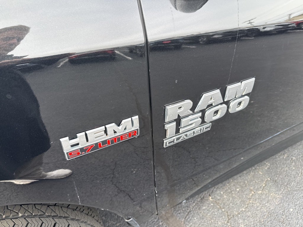2019 RAM 1500 Classic Big Horn Crew Cab 4x4 5'7' Box