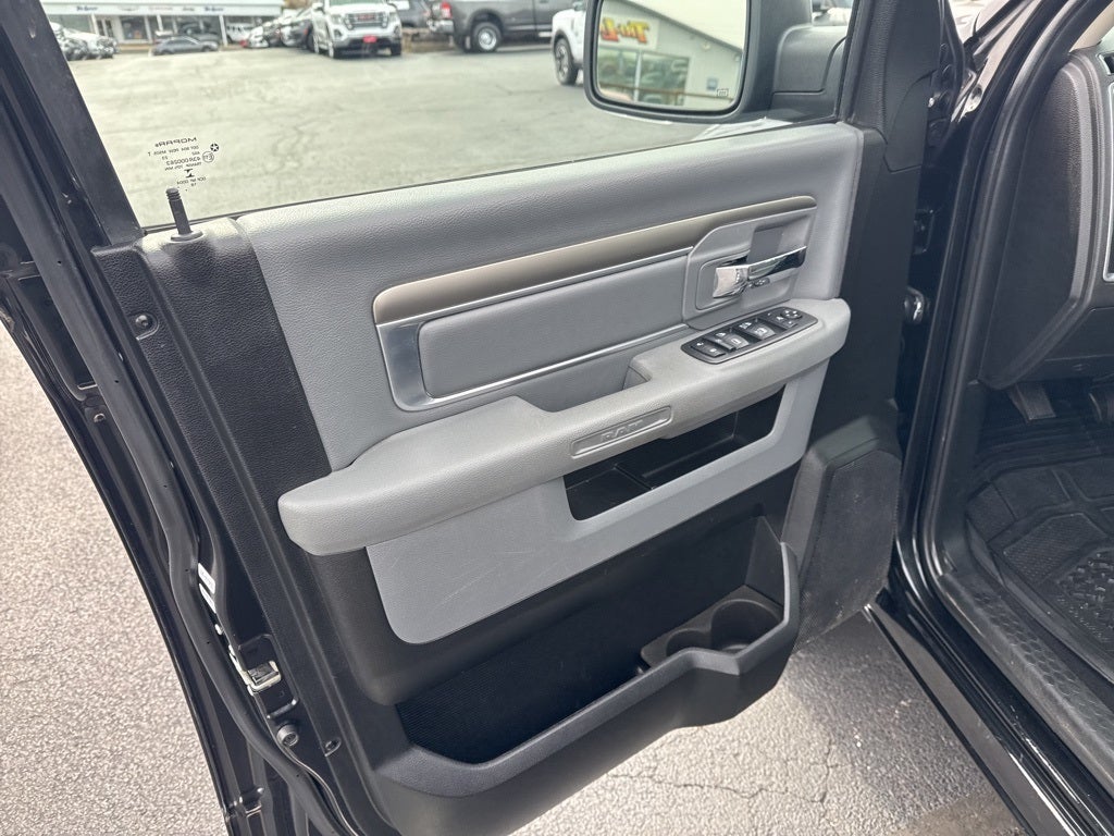 2019 RAM 1500 Classic Big Horn Crew Cab 4x4 5'7' Box