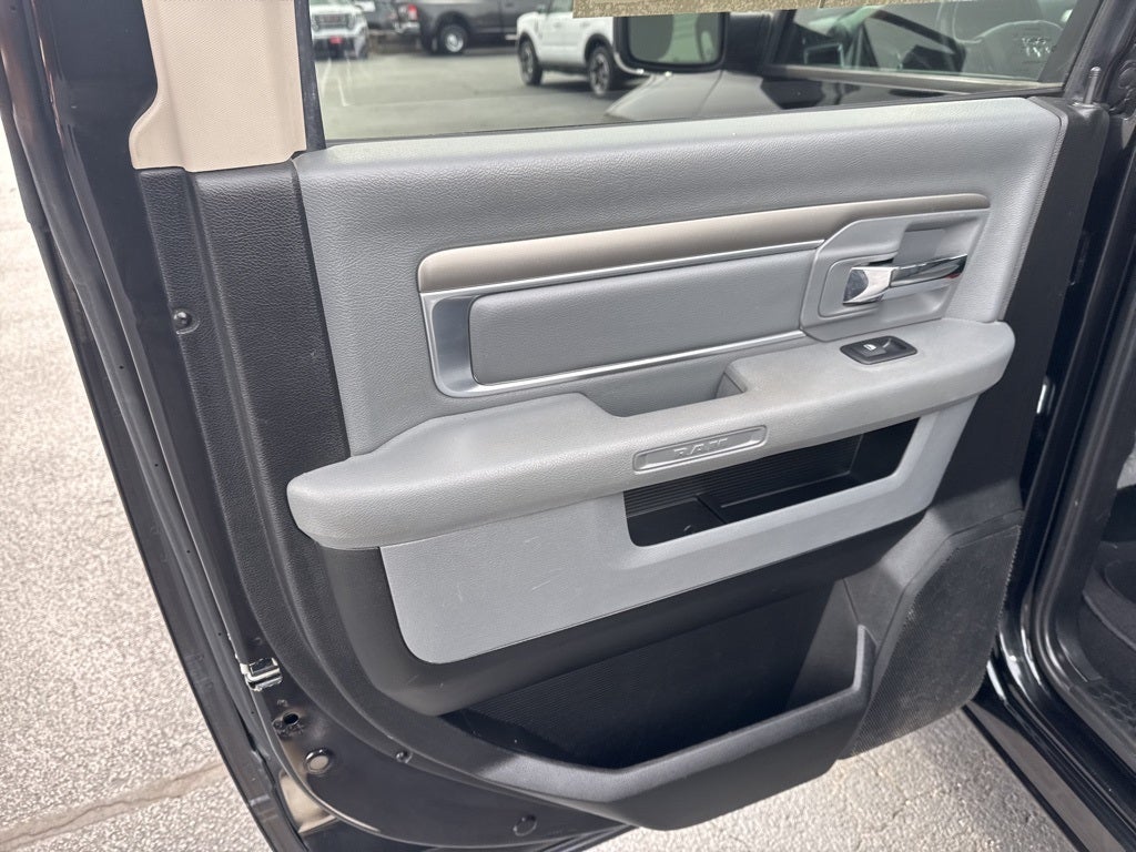 2019 RAM 1500 Classic Big Horn Crew Cab 4x4 5'7' Box