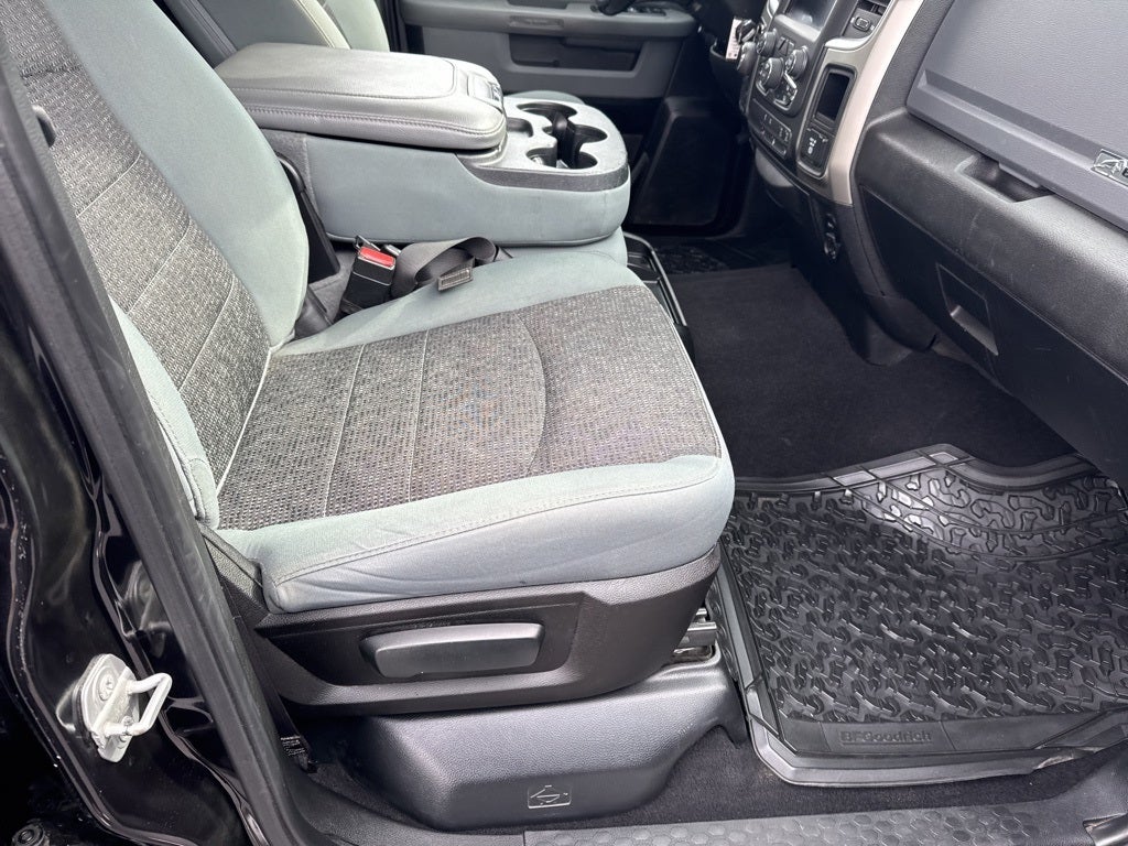 2019 RAM 1500 Classic Big Horn Crew Cab 4x4 5'7' Box