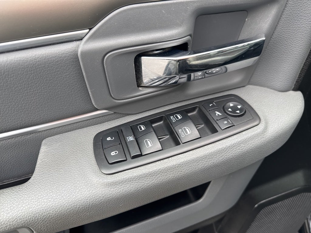 2019 RAM 1500 Classic Big Horn Crew Cab 4x4 5'7' Box