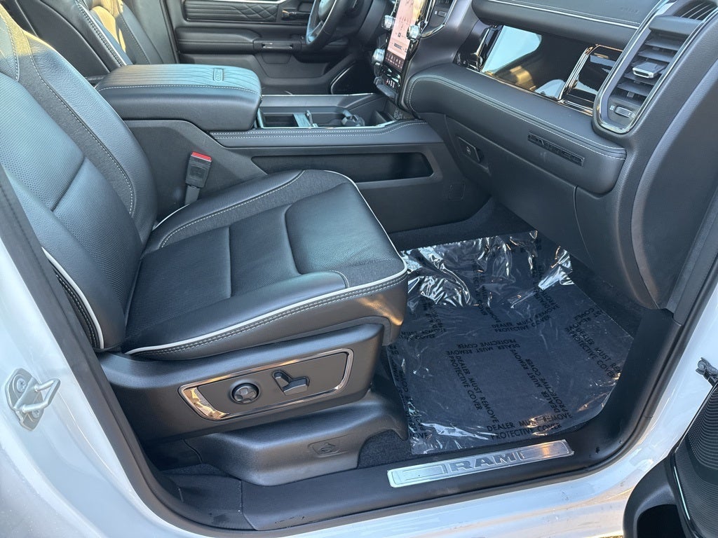 2025 RAM 1500 Limited Crew Cab 4x4 5'7' Box