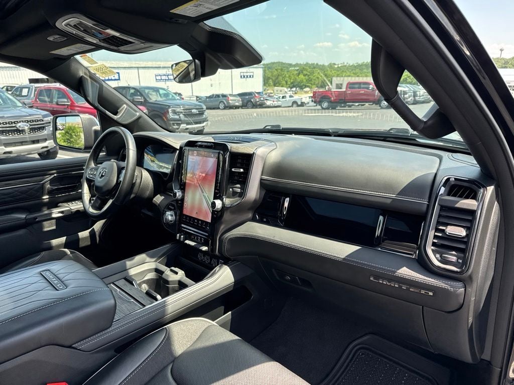2025 RAM 1500 Limited Crew Cab 4x4 5'7' Box