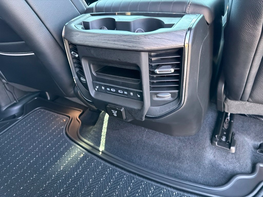 2026 RAM 1500 Limited Crew Cab 4x4 5'7' Box