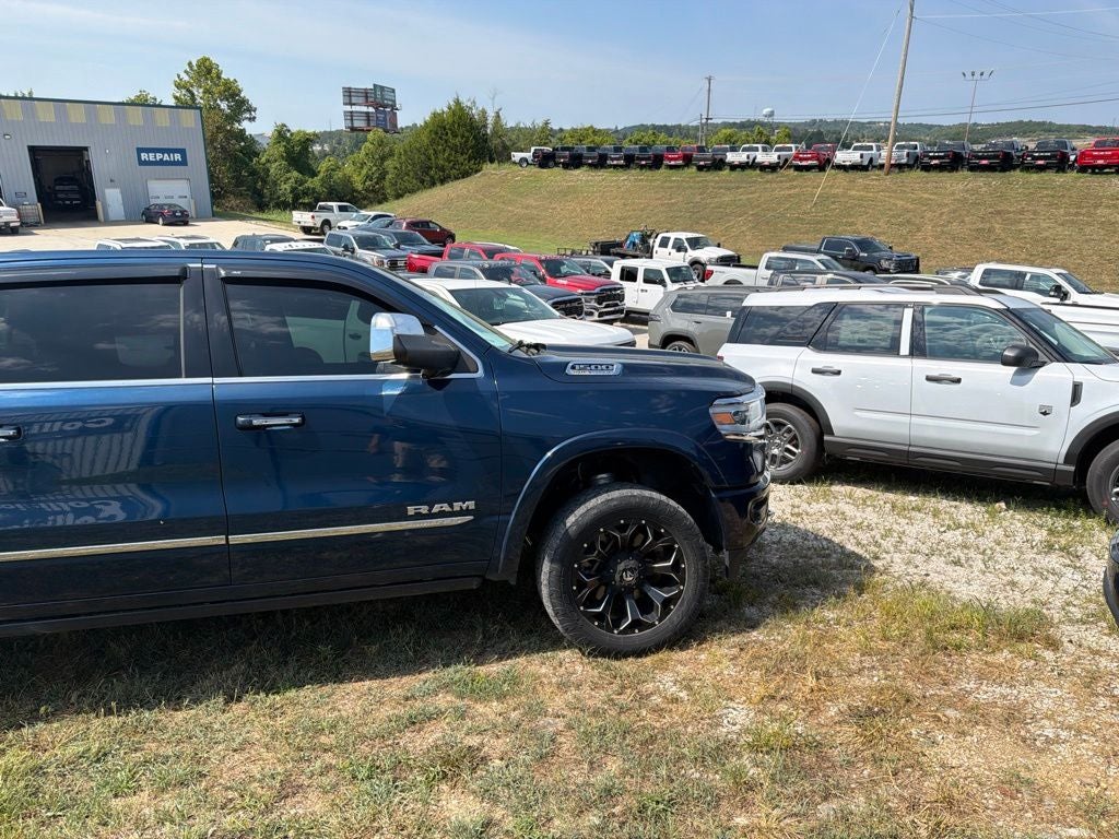 2021 RAM 1500 Limited Crew Cab 4x4 5'7' Box