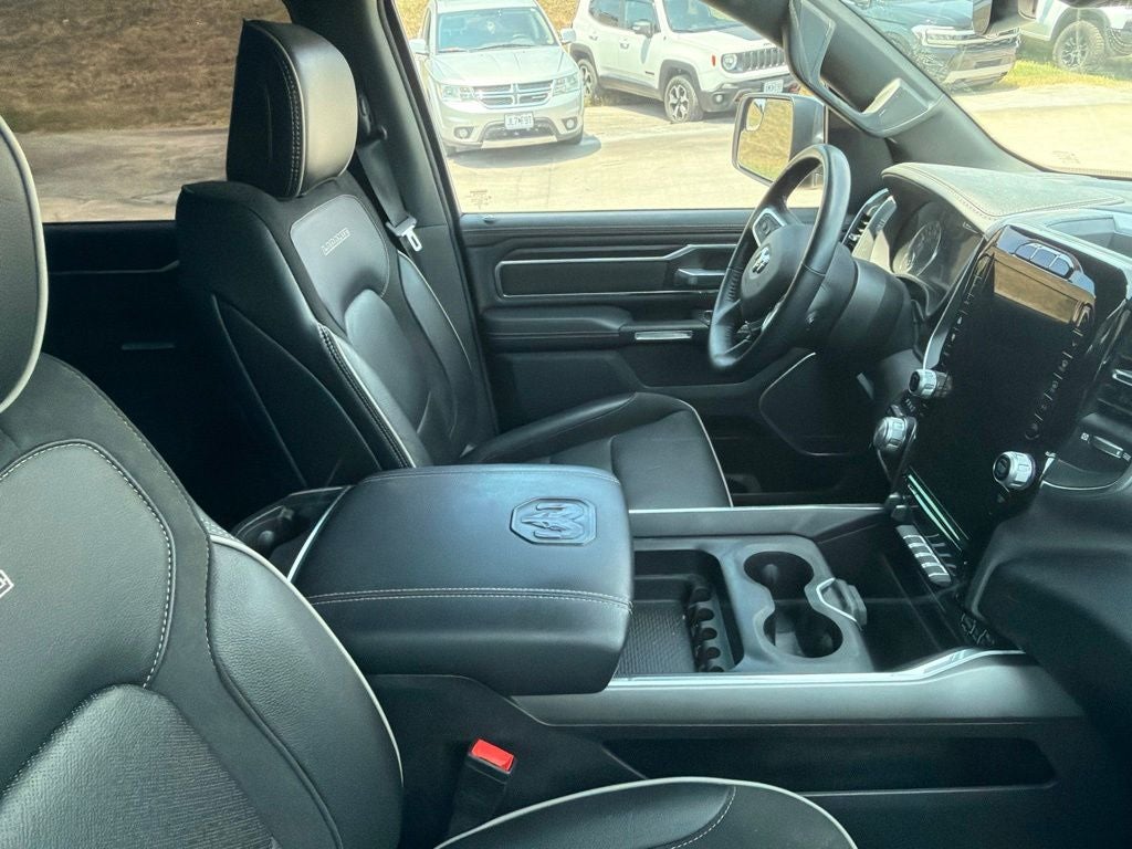 2023 RAM 1500 Laramie Crew Cab 4x4 5'7' Box