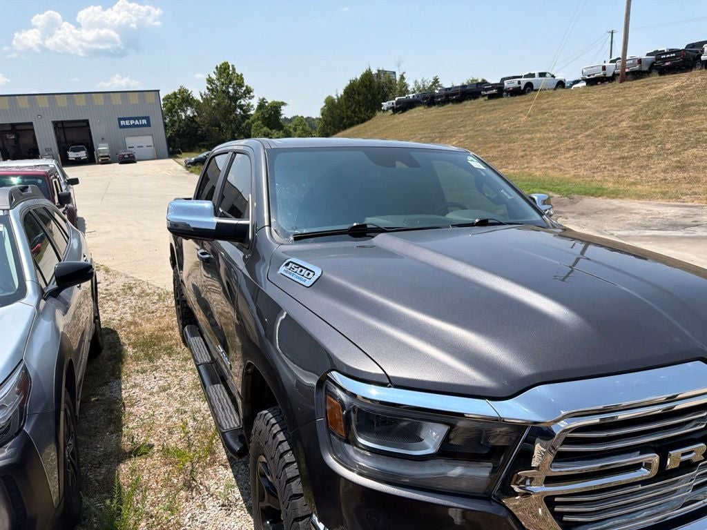 2023 RAM 1500 Laramie Crew Cab 4x4 5'7' Box