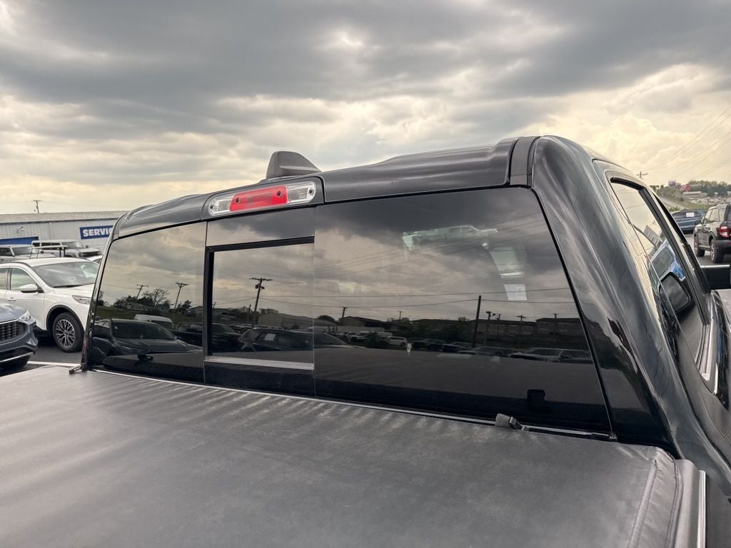 2022 RAM 1500 Laramie Crew Cab 4x4 5'7' Box
