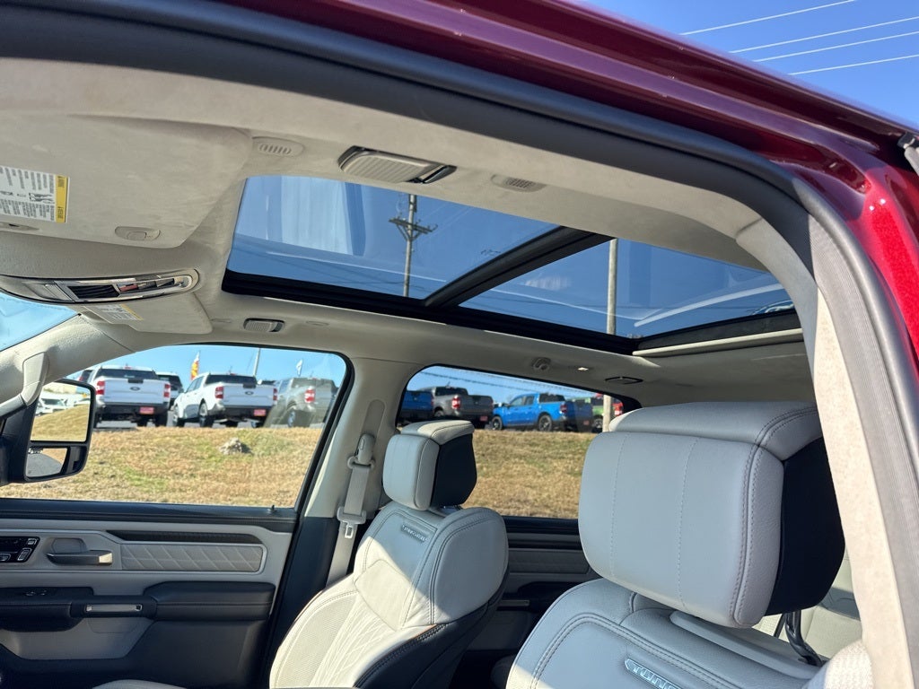 2025 RAM 1500 Tungsten Crew Cab 4x4 5'7' Box