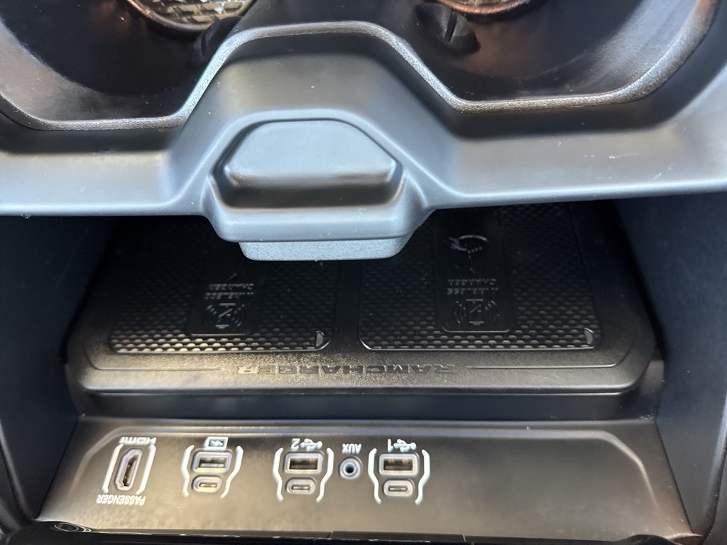 2025 RAM 1500 Tungsten Crew Cab 4x4 5'7' Box