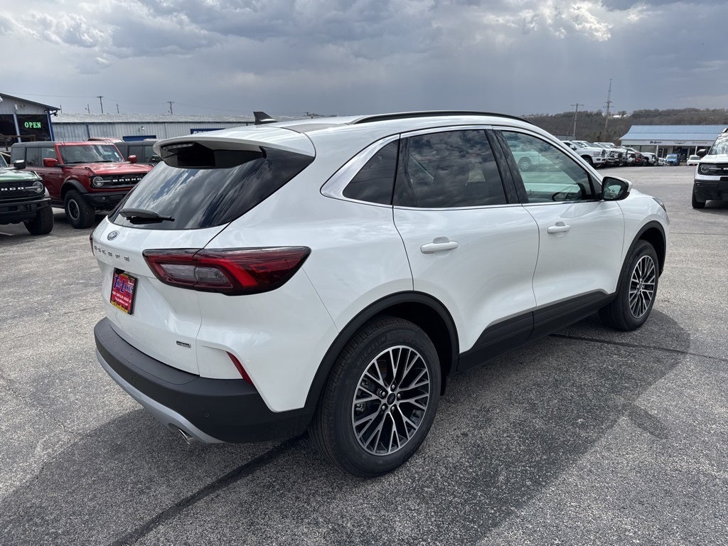 2025 Ford Escape Plug-In Hybrid Base