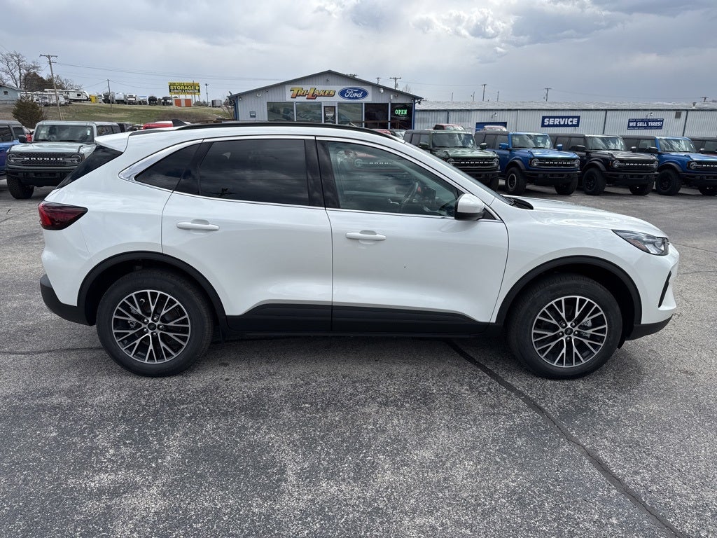 2025 Ford Escape Plug-In Hybrid Base