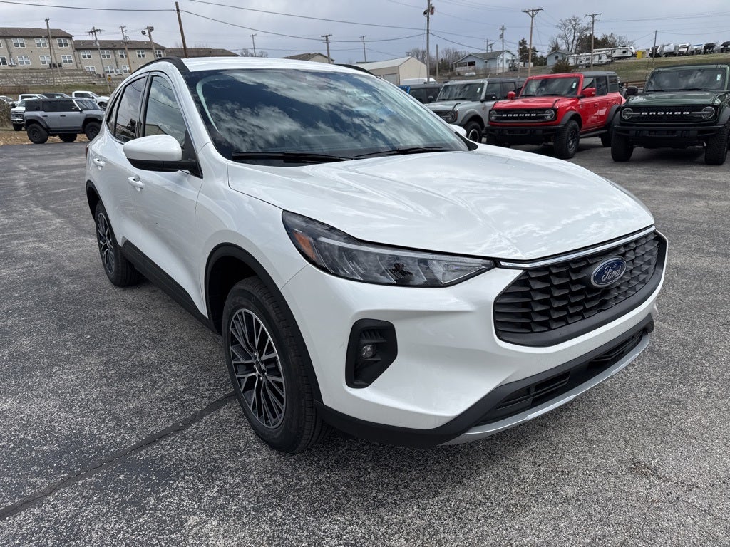 2025 Ford Escape Plug-In Hybrid Base