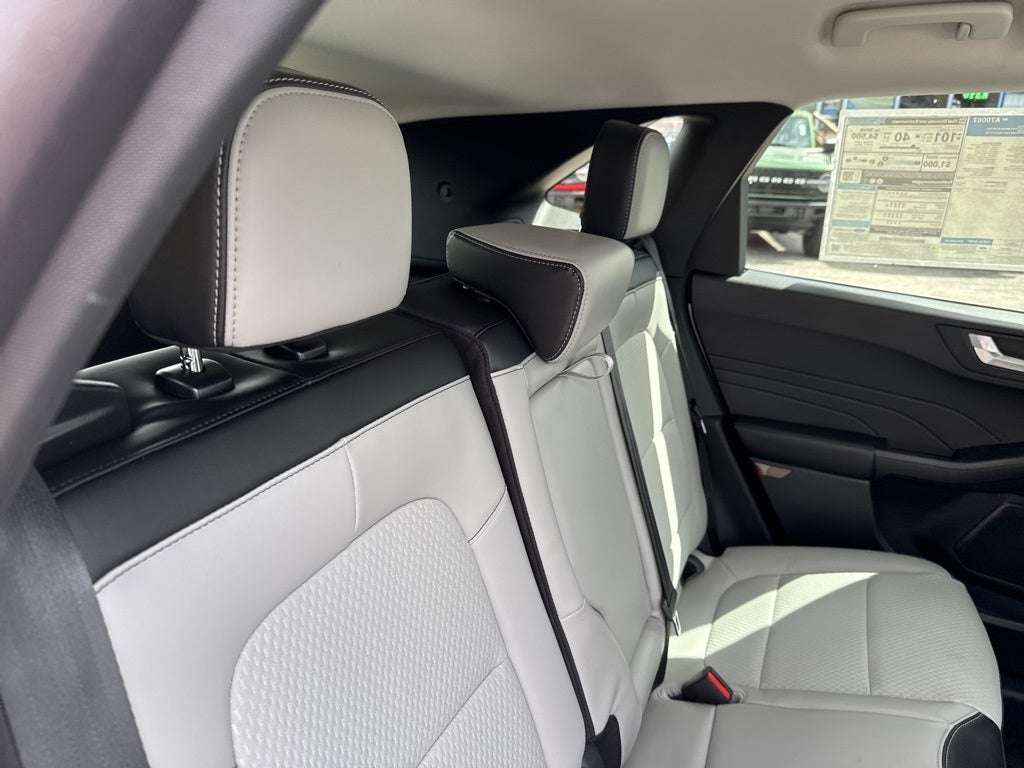 2025 Ford Escape Plug-In Hybrid Base