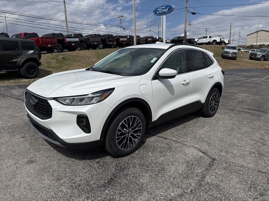 2025 Ford Escape Plug-In Hybrid Base