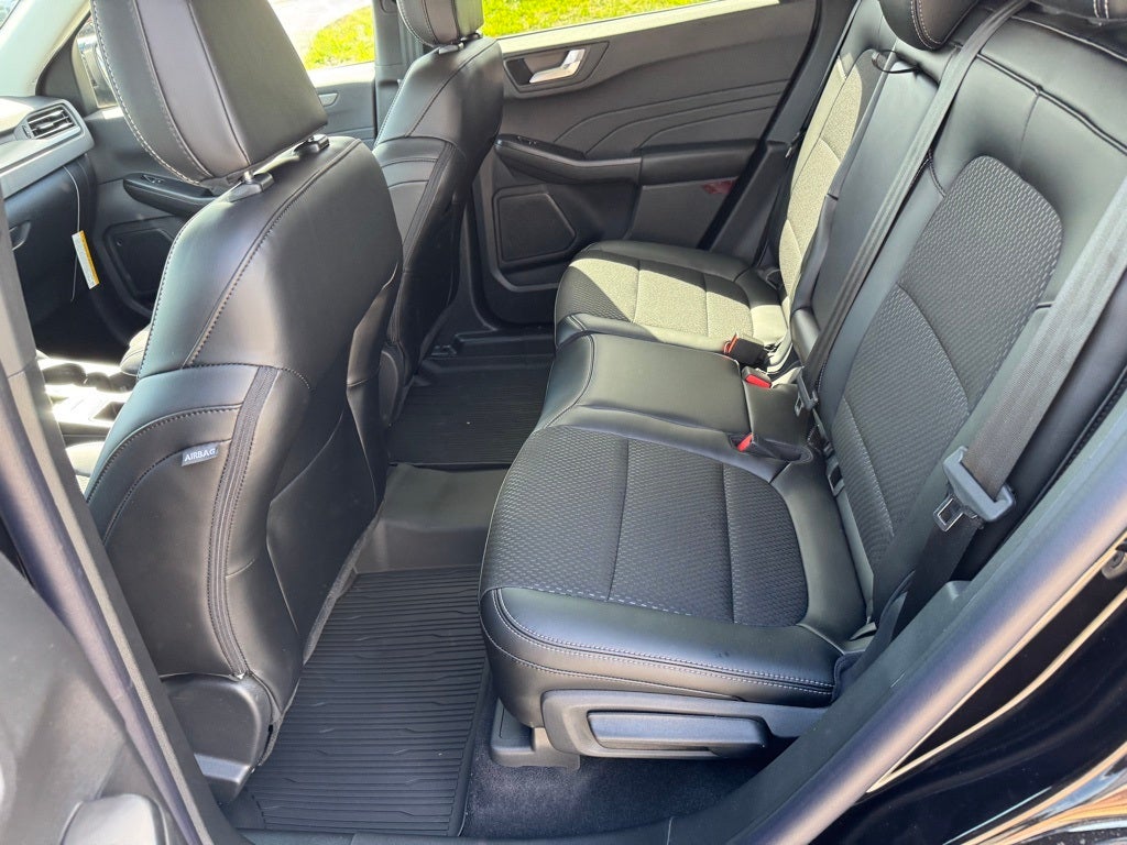 2025 Ford Escape Plug-In Hybrid Base