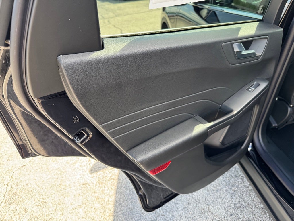 2025 Ford Escape Plug-In Hybrid Base