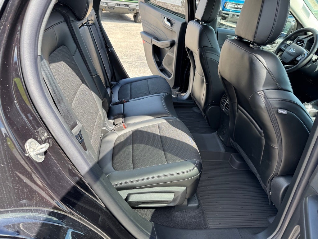 2025 Ford Escape Plug-In Hybrid Base