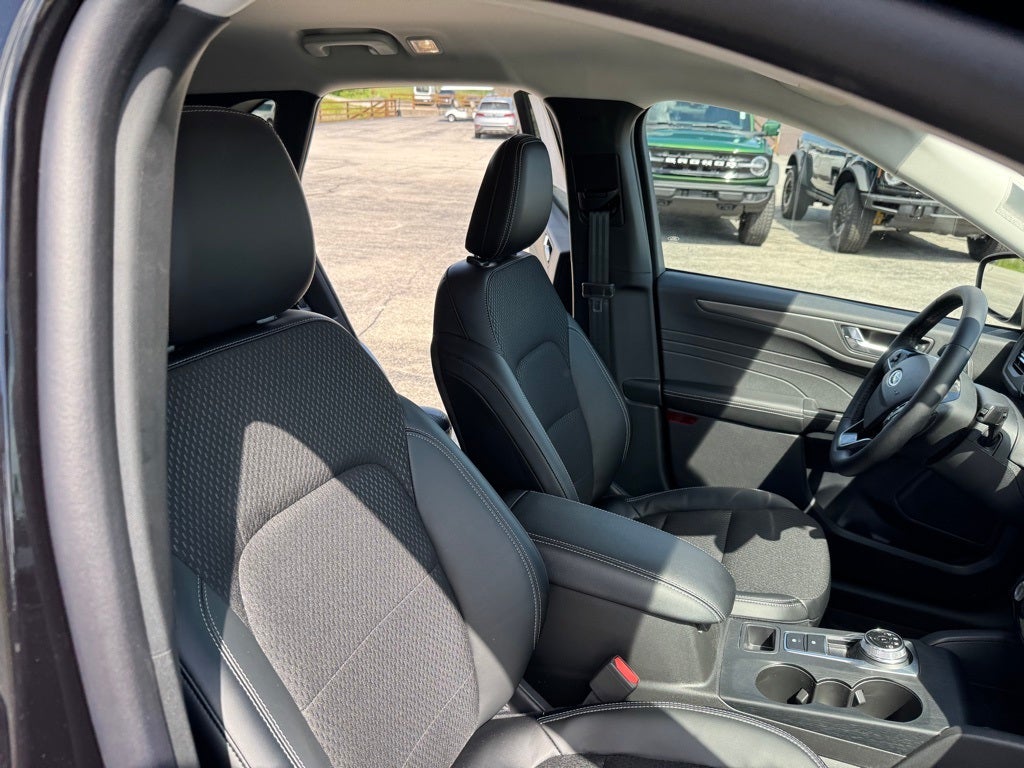 2025 Ford Escape Plug-In Hybrid Base