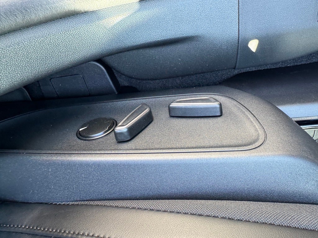 2025 Ford Escape Plug-In Hybrid Base