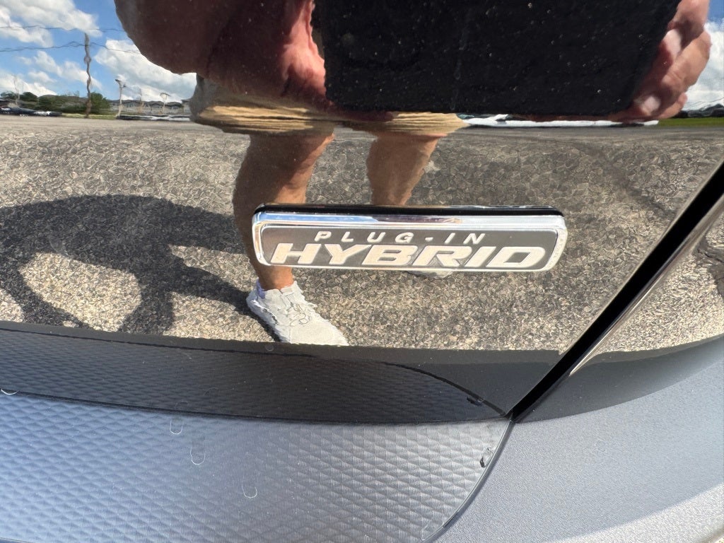 2025 Ford Escape Plug-In Hybrid Base