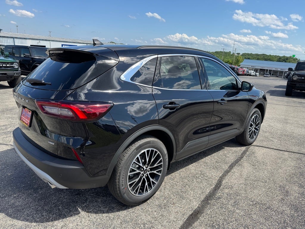 2025 Ford Escape Plug-In Hybrid Base