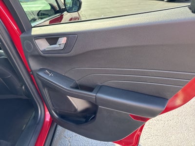 2022 Ford Escape Titanium Hybrid