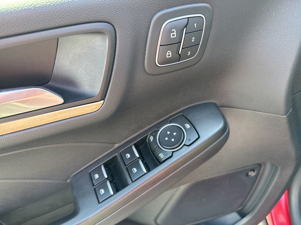 2022 Ford Escape Titanium Hybrid